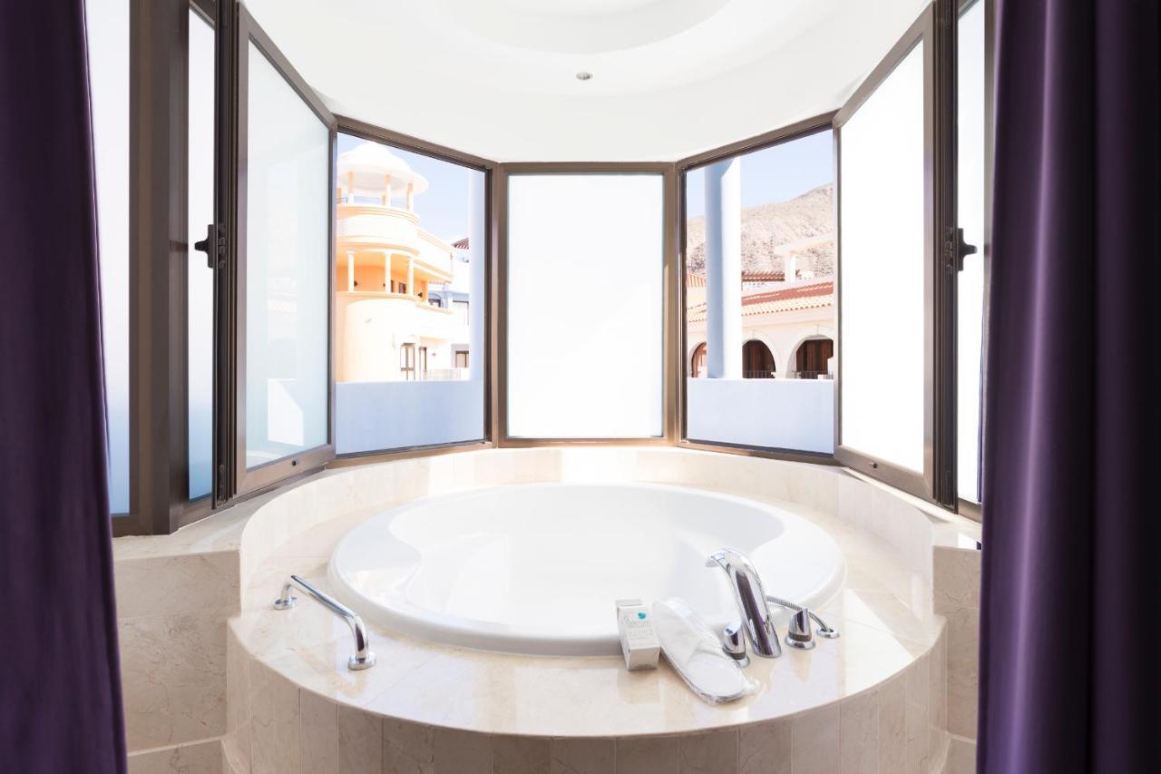 Atlas Suites Tenerife By Enjoyahome 로스크리스티아노스 외부 사진